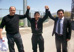 Daşdemir, Halter Gururumuz